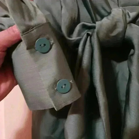 Elegant Green Maxi Dress - Picture 12 of 12